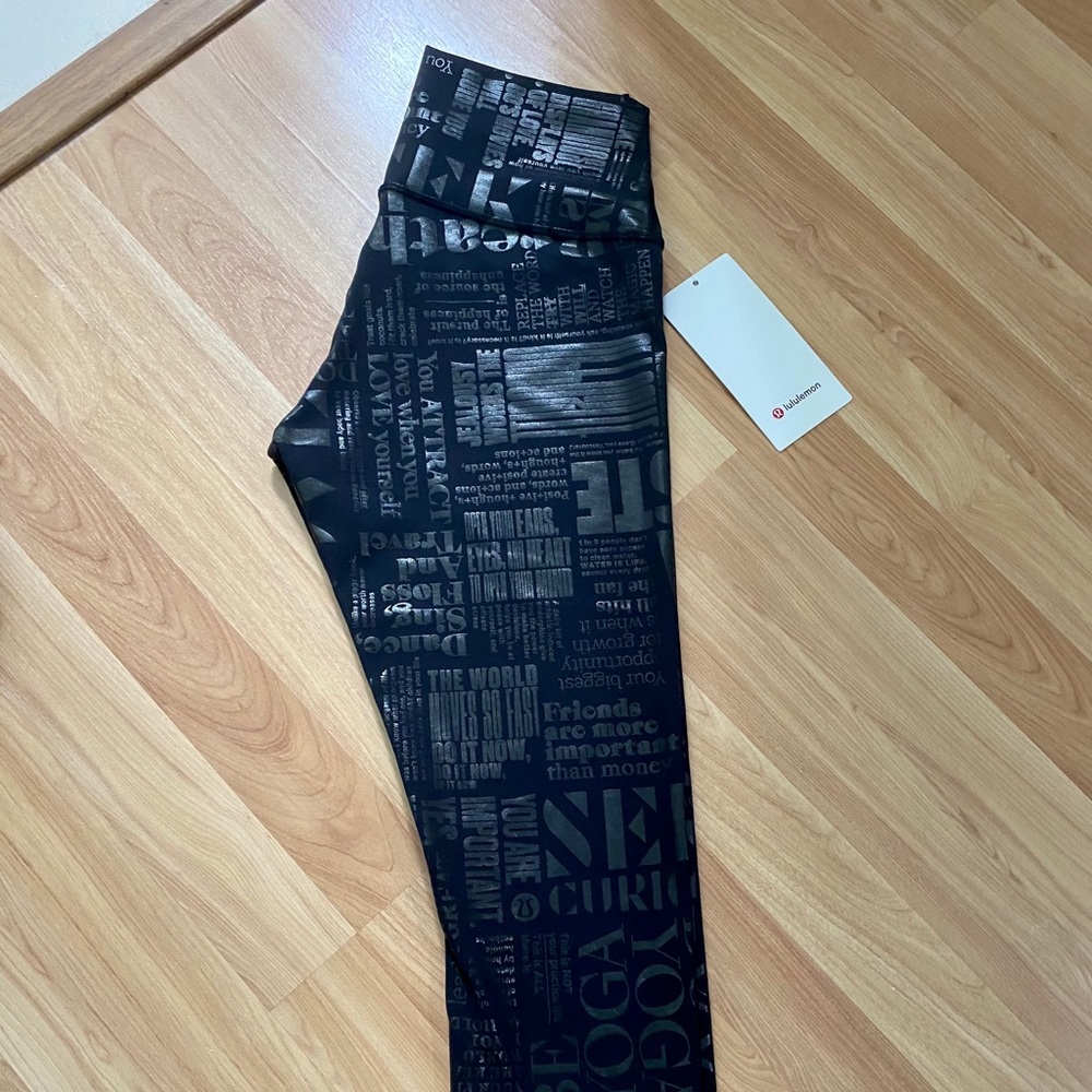Lululemon WU HR Manifesto leggings size 8 23’’